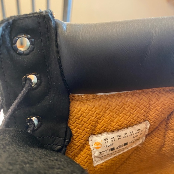 Women’s Timberland Boots - Picture 4 of 4